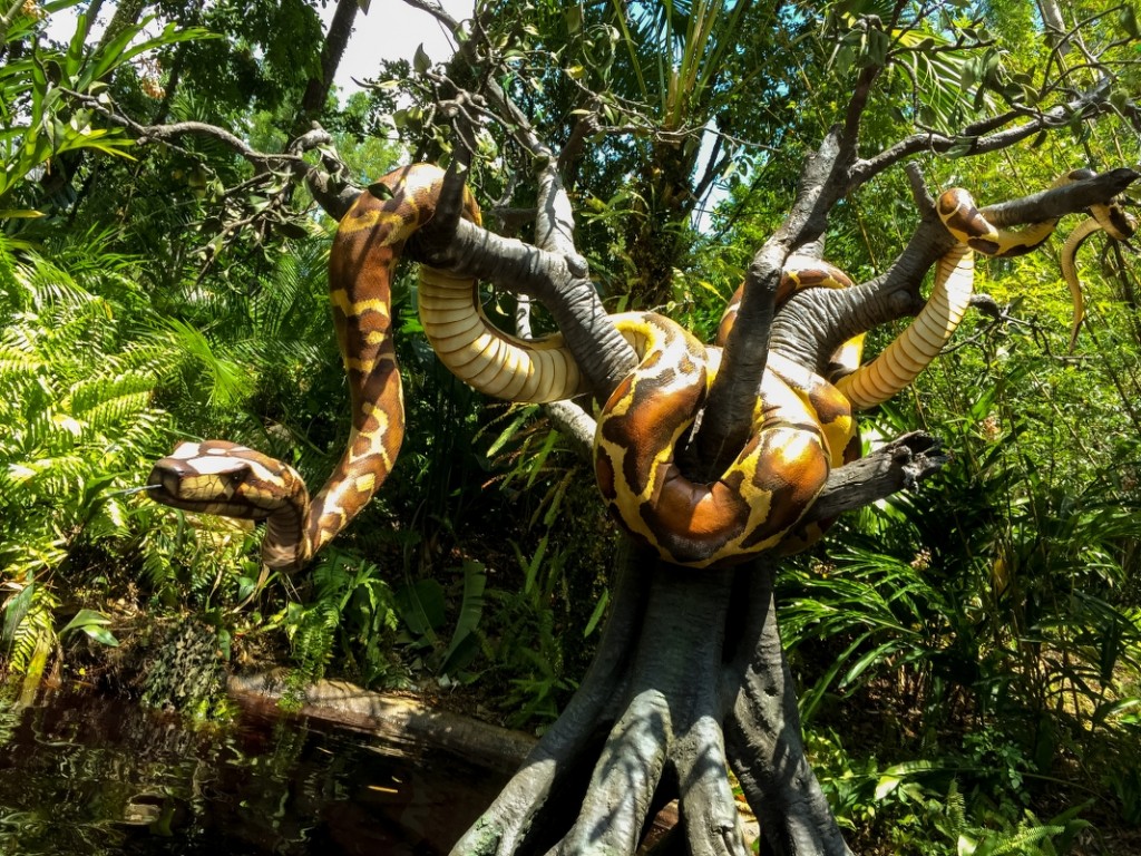Snakes, why'd it have to be snakes